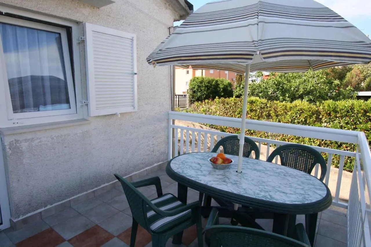 Apartment In Silo/Insel Krk 14597