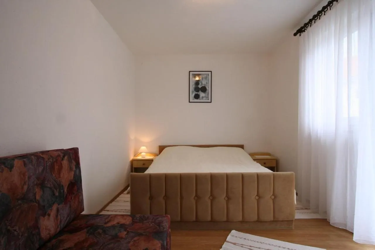 Apartment In Silo/Insel Krk 14597